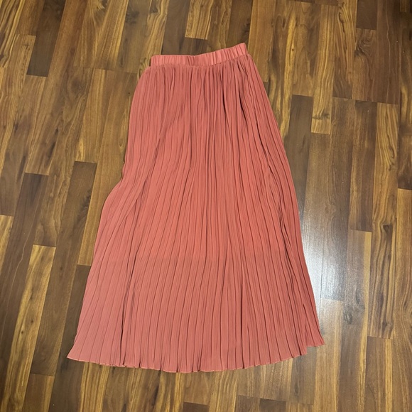 SHEIN Maxi Pleated Skirt - Picture 1 of 3